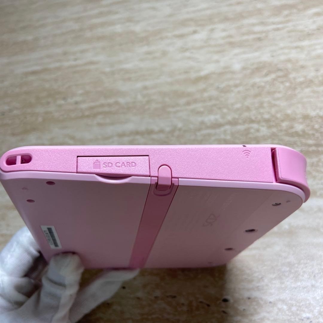 Nintendo 2DS Pink Console Complete Set 6831