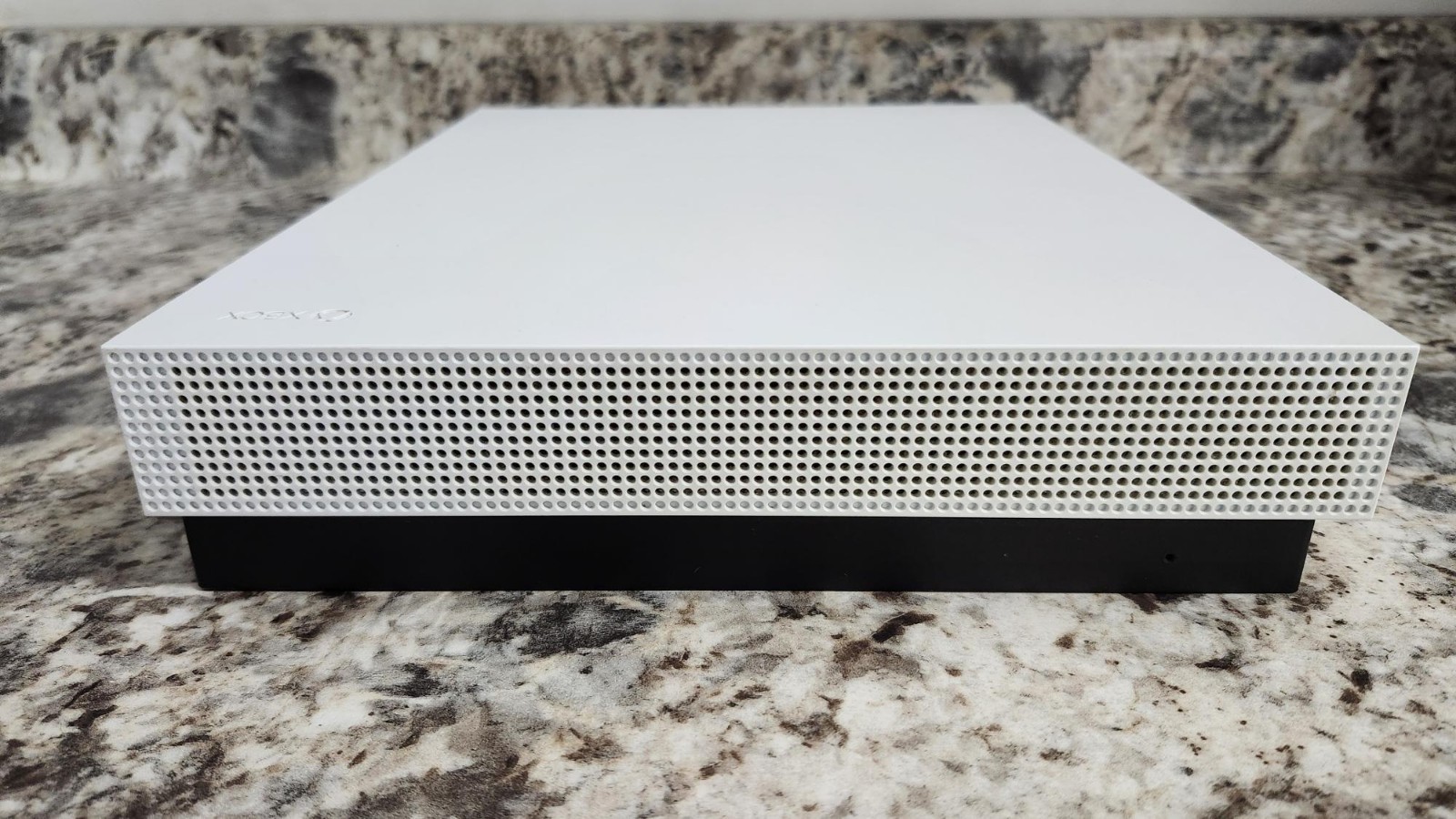 Xbox One X 1TB Robot White SE w CONTROLLER & CABLES FAST SHIPPING📦🎮🔥