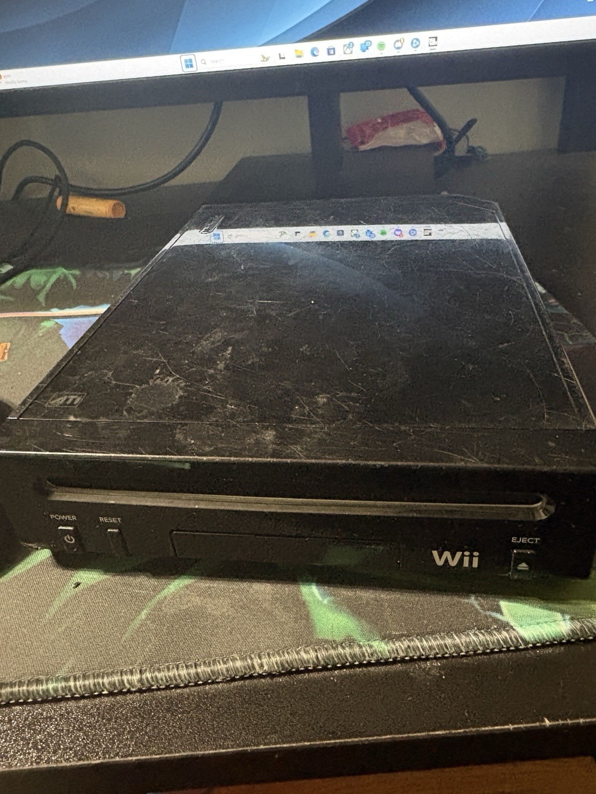 Nintendo RVLSKRP2 Wii Console with Wii Sports Resort