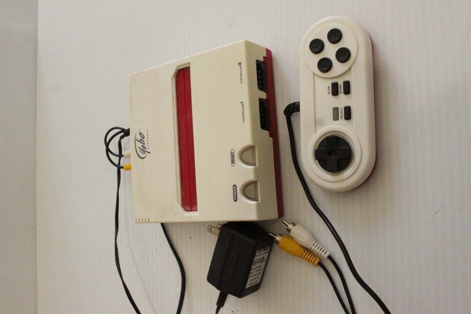 Yobo Gameware OT-8008 with Controller plays NES Tested Working