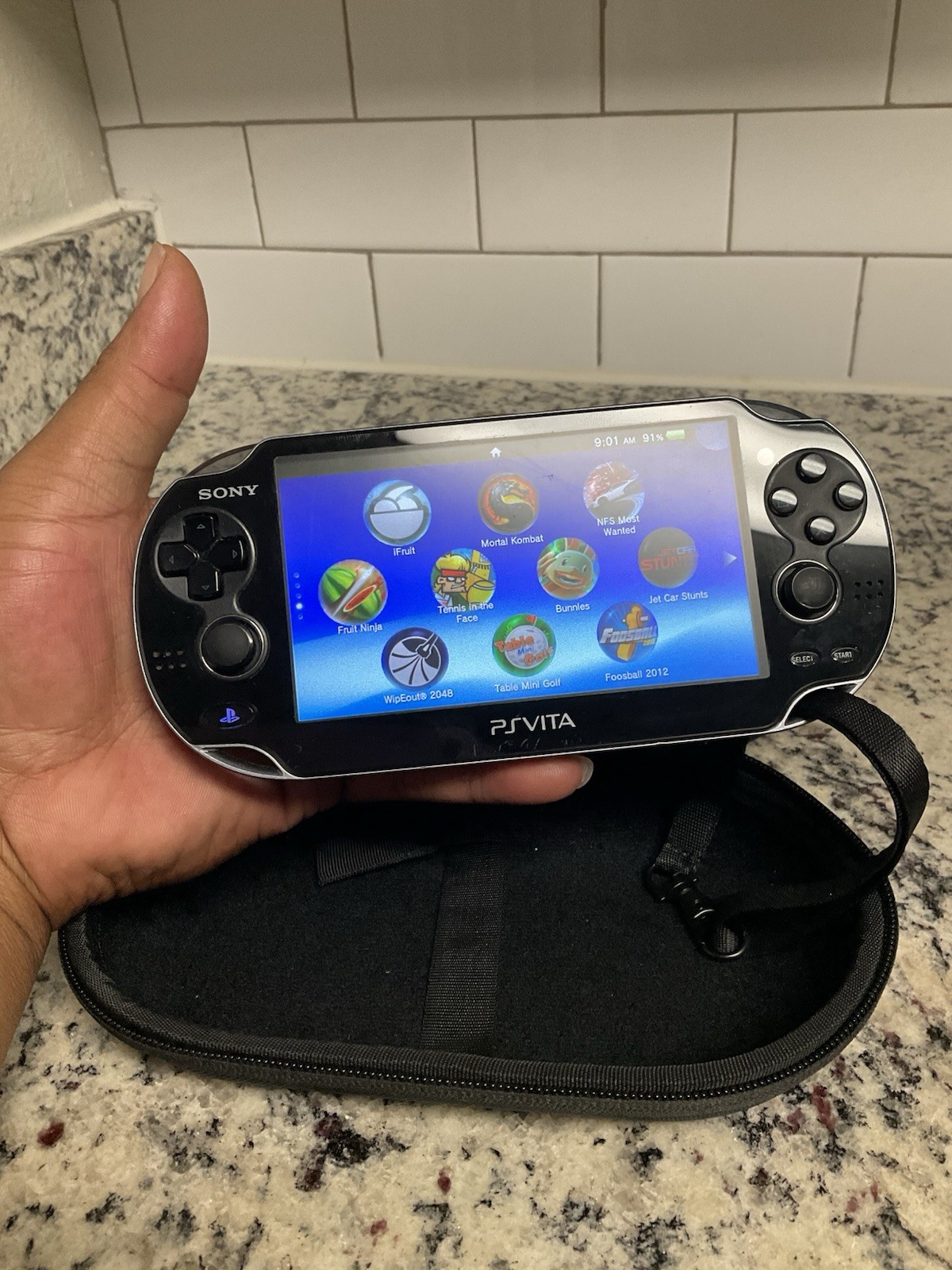 PS Vita PCH-1000 Sony Playstation Black Console with Charger Used and Tested