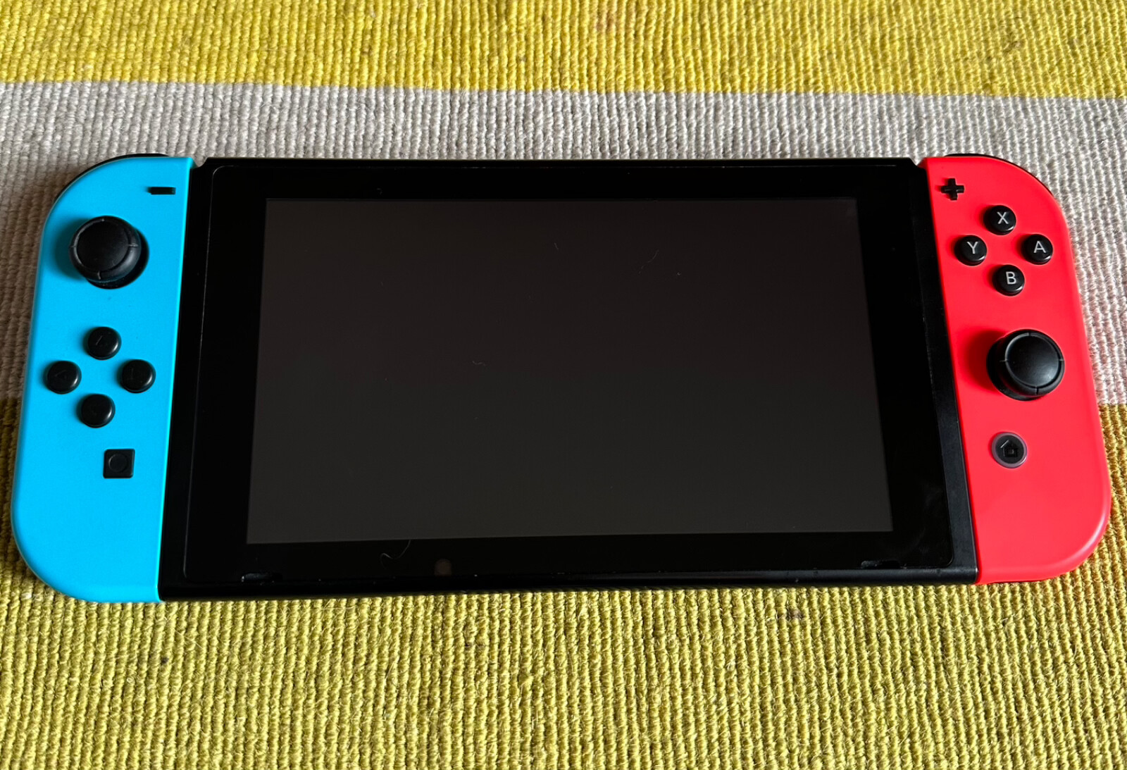 Nintendo Switch HAC-001 V1 Console (Unpatched XAW1010) + Dock + 128GB + Case