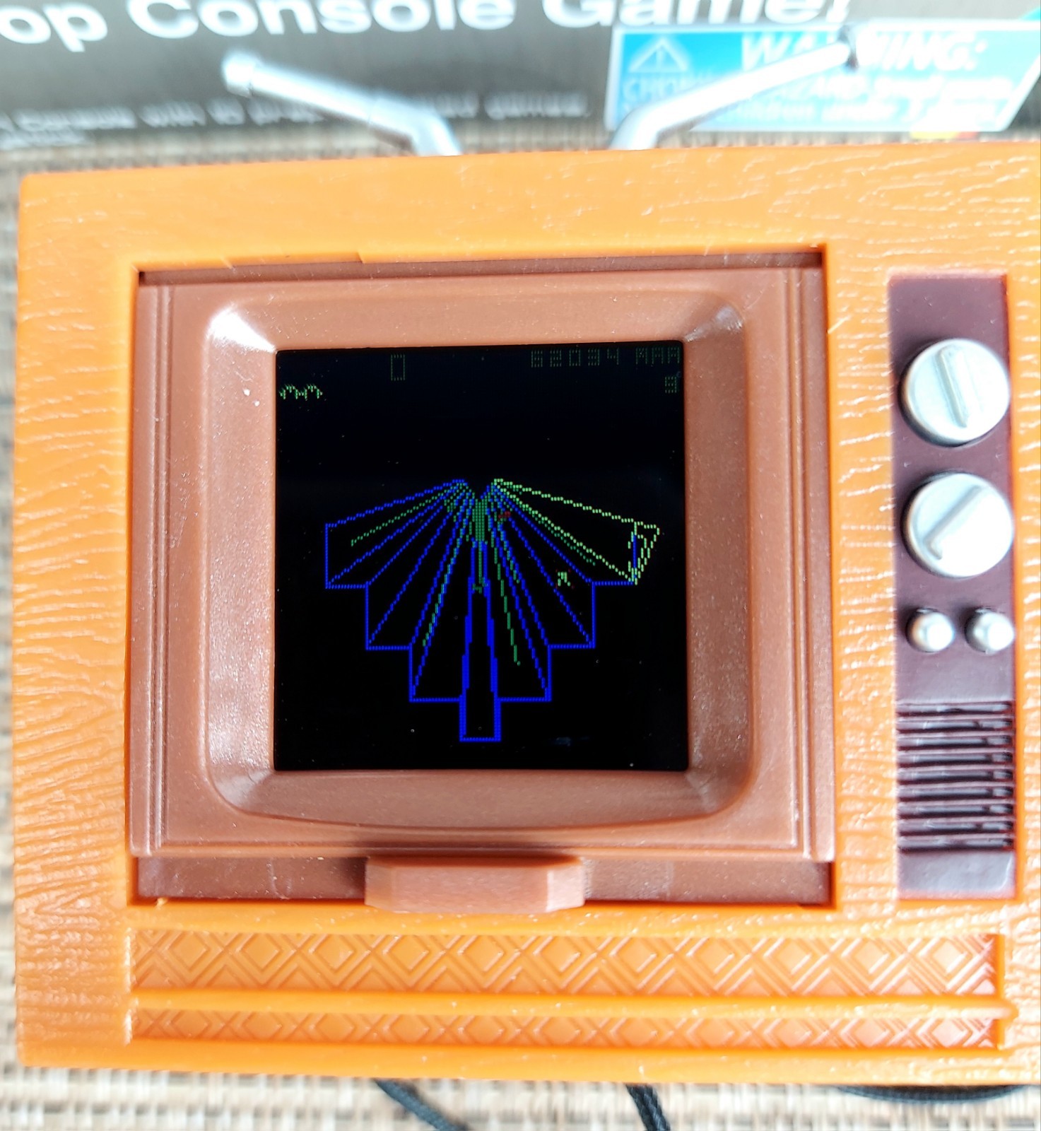 ATARI 2600 World’s Smallest TINY ARCADE Console 10 Games 80’s Retro TV NICE
