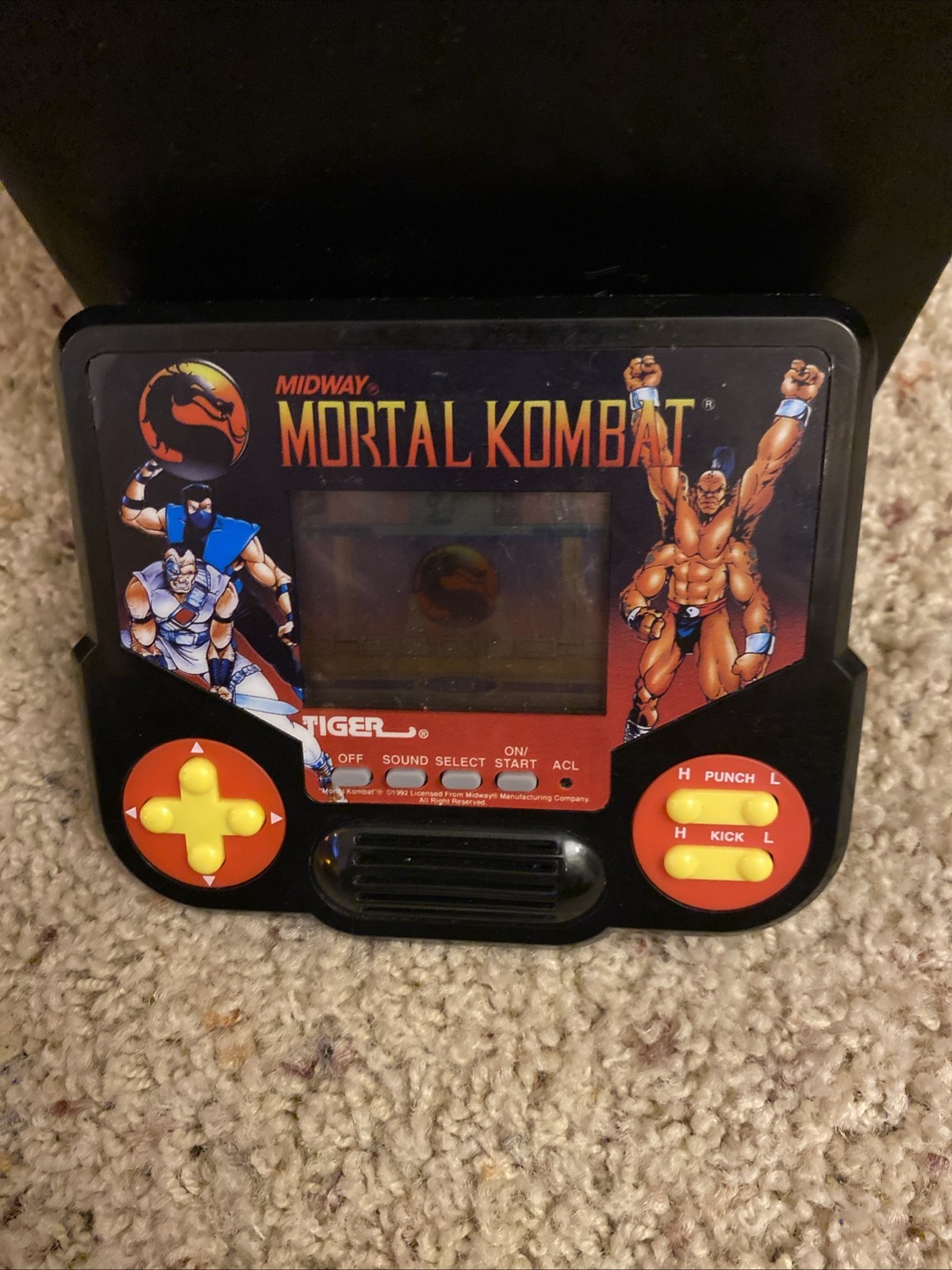 Tiger Midway Mortal Kombat LCD Vintage Electronic Handheld Game Working! Nice!