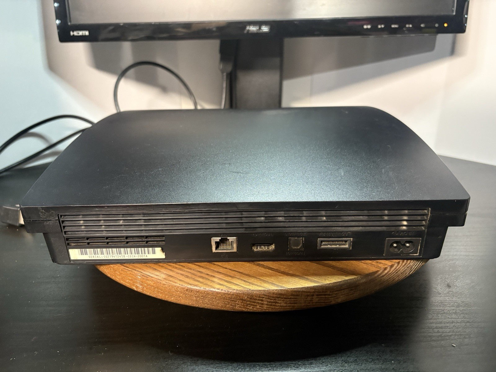 PlayStation 3 (PS3) Slim 120GB (AS IS/ FOR PARTS OR REPAIR) Freezes Up (No Cords
