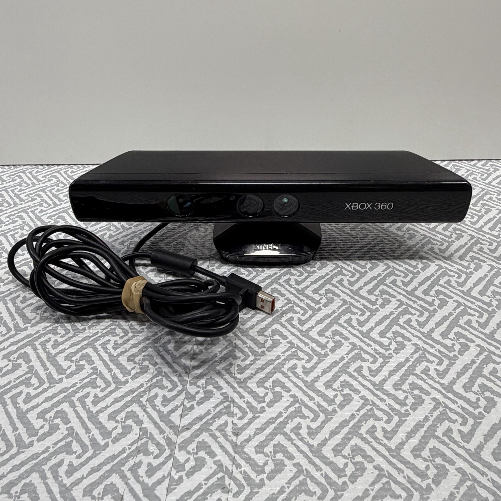 Microsoft Xbox 360 S Slim Console Model 1439 – 250GB Black – CIB W/ Xbox Kinect