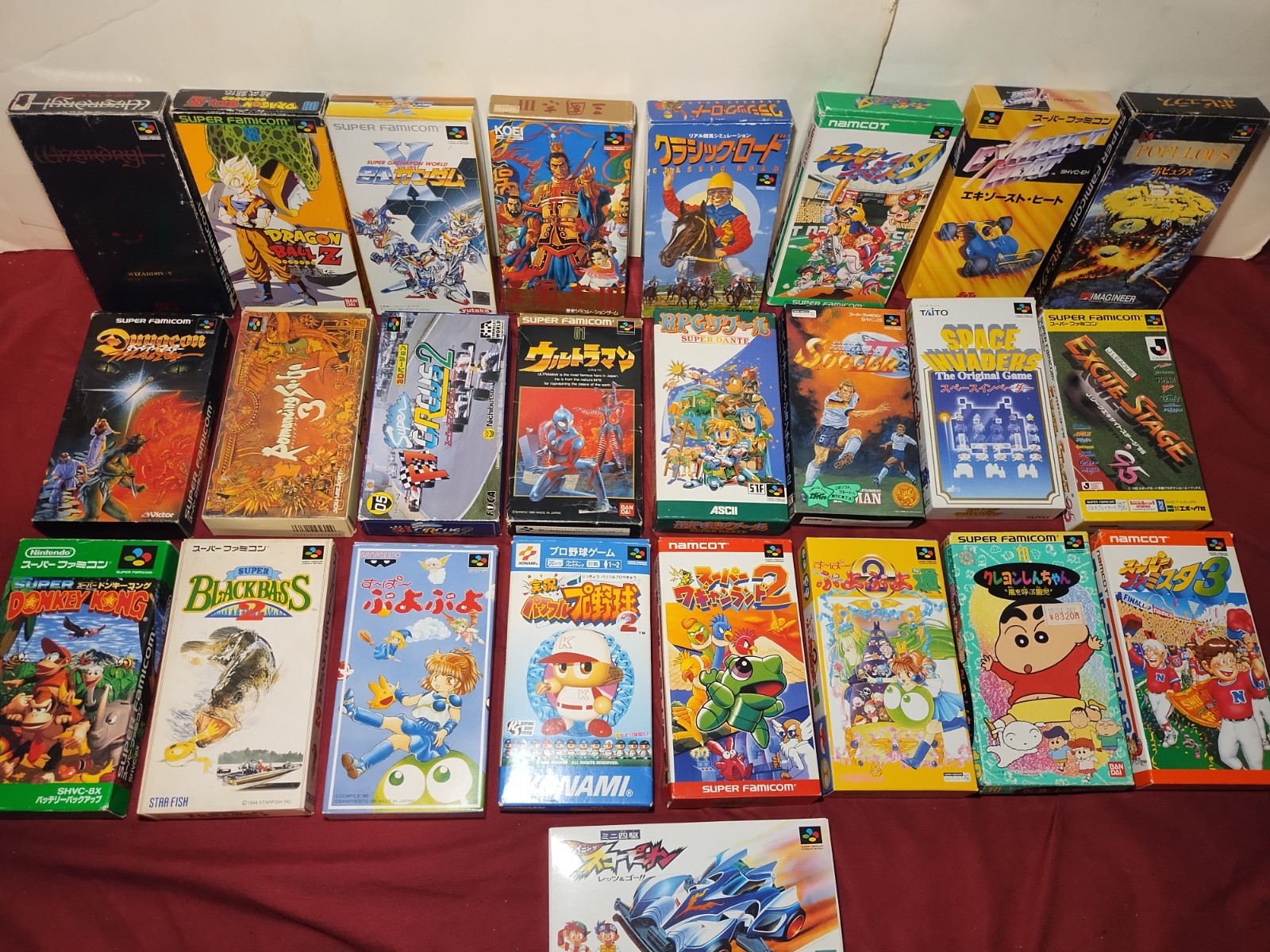 25 Nintendo Super Famicom Games w Boxes Many Complete