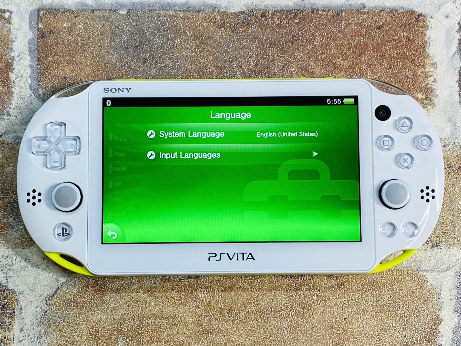 Sony PS Vita Lime Green/White PCH 2000 ZA13 Playstation Charger 16GB Tested Ex