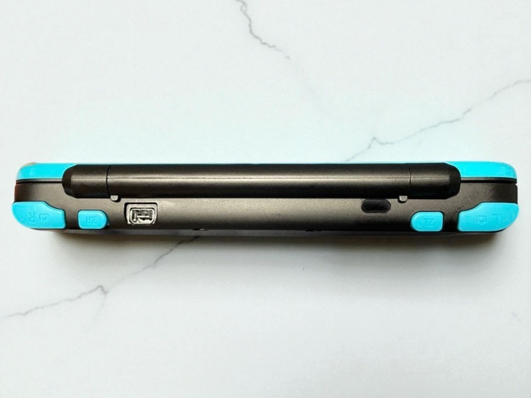 New Nintendo 2DS LL Black Turquoise Console Used Excellent Condition Boxed JAPAN