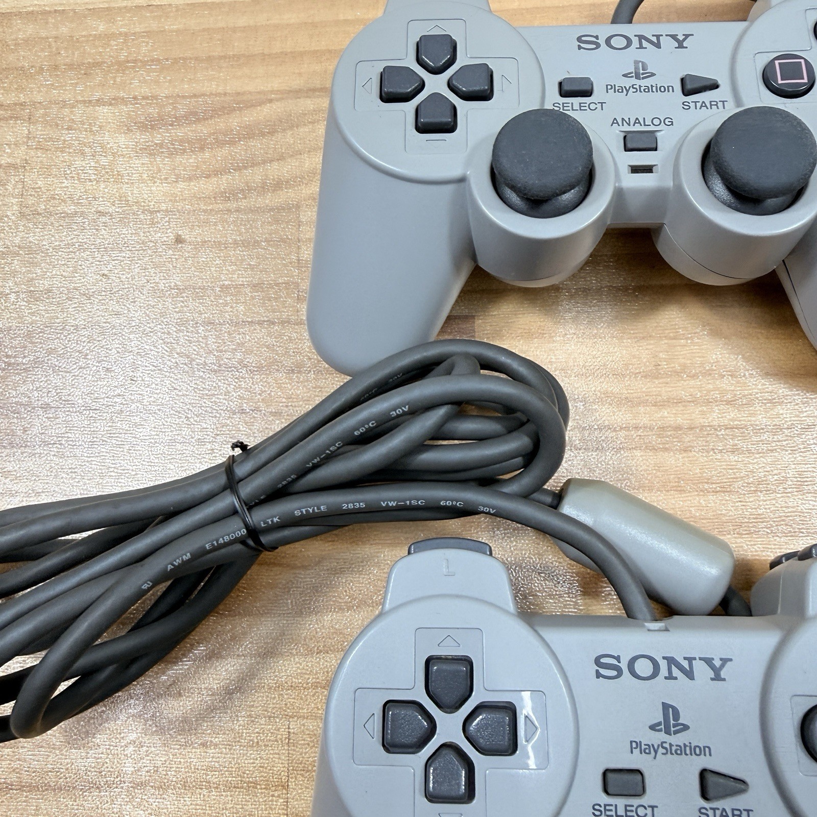Sony PlayStation SCPH-7000 Dual Shock Console Boxed 2 Controllers Tested Used