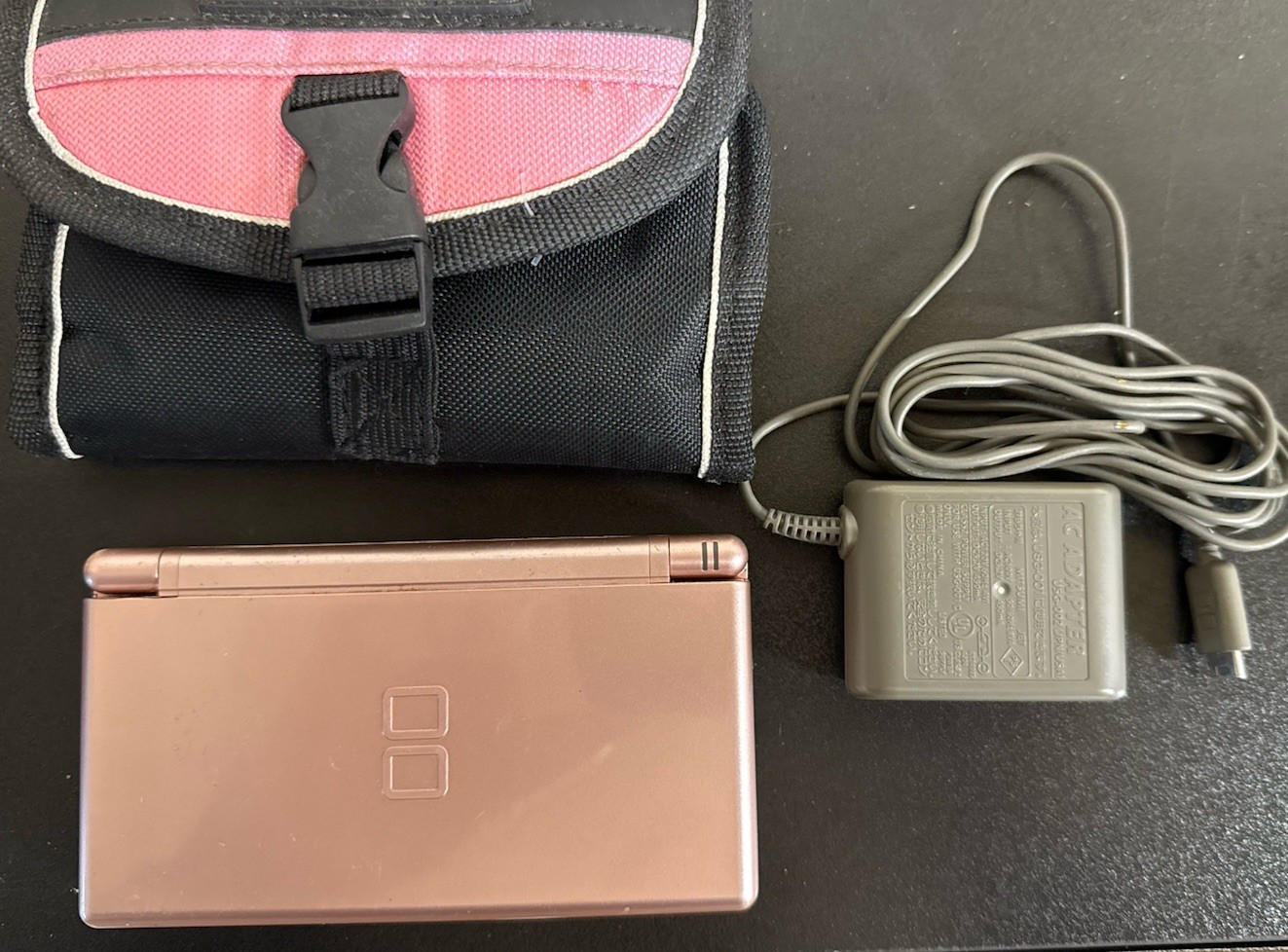 Nintendo DS Lite Handheld System USG-001 Tested w/ Stylus & Charger, Case (READ)