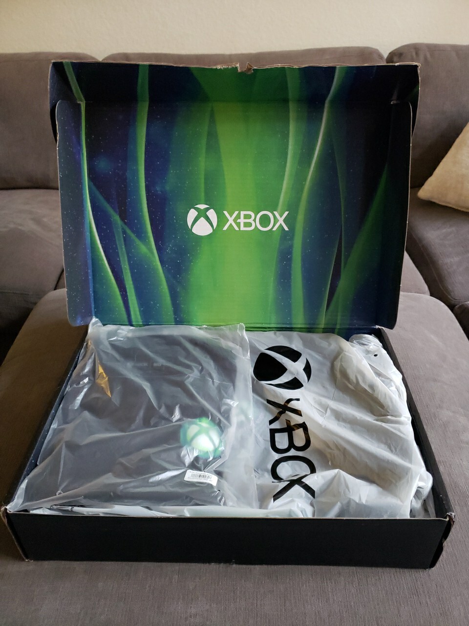 Rare! 2023 XBOX Aurora Employee Exclusive Bundle – Backpack & Shirt NIB
