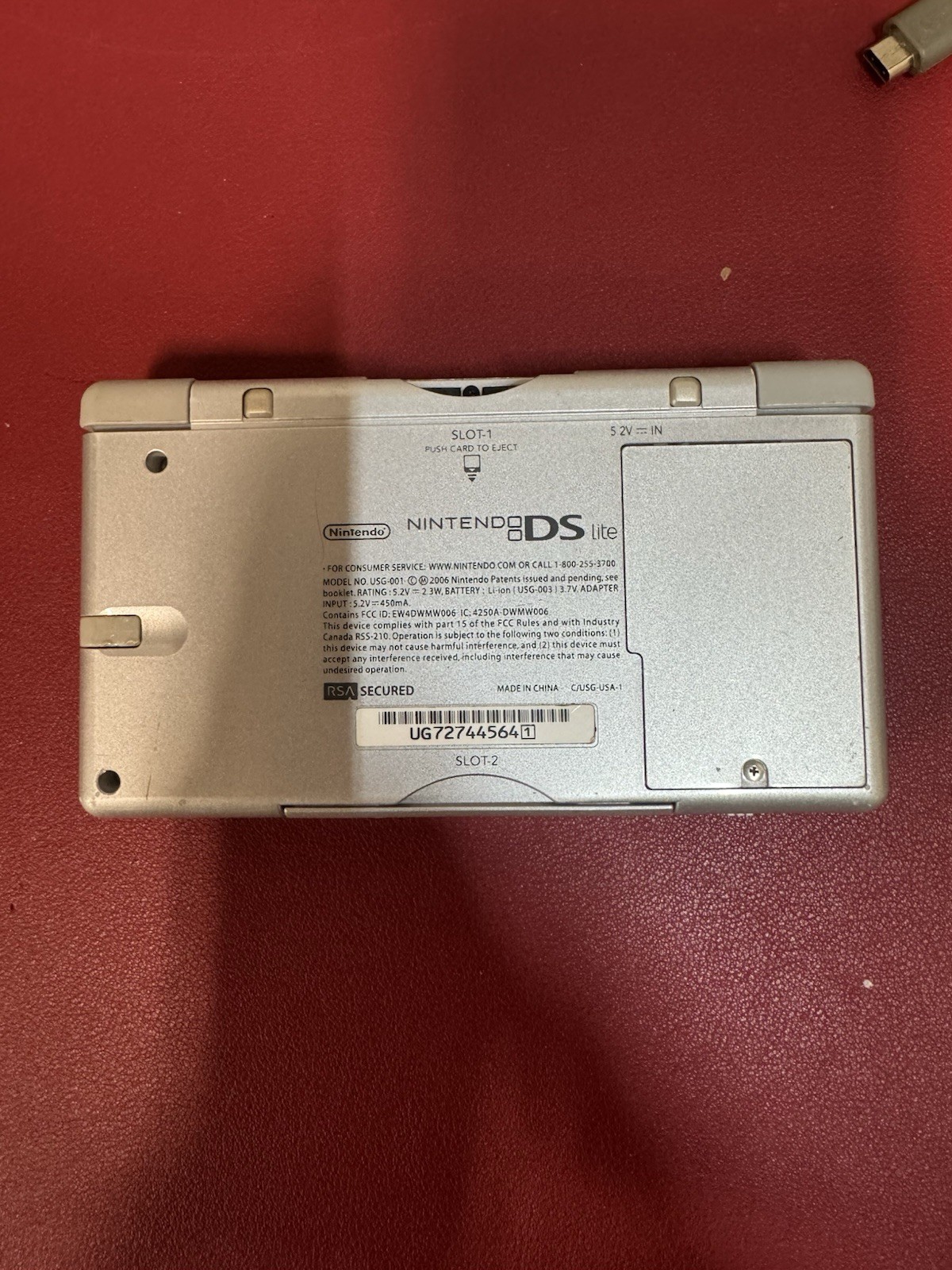 Nintendo DS Lite Console USG-001 with charger Gloss Silver 2 Games