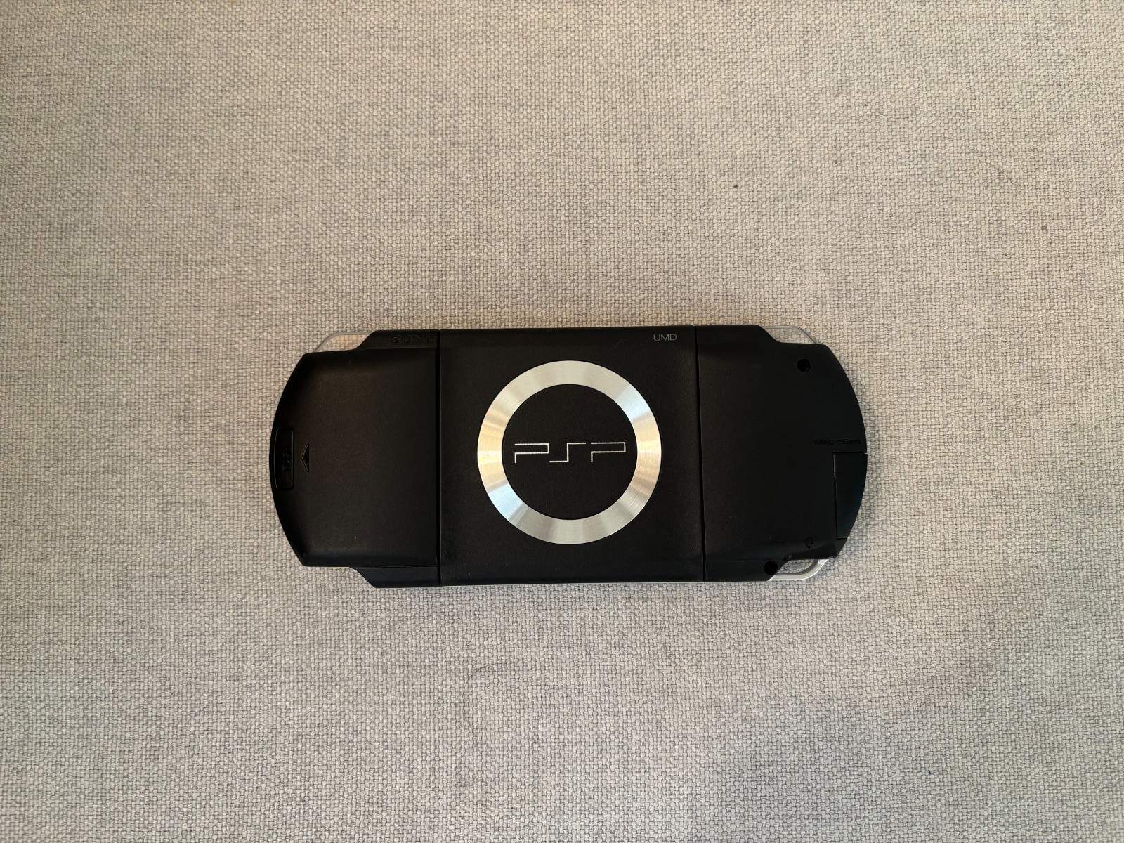 PSP 1000 *Great condition w/ ARK firmware and extras*