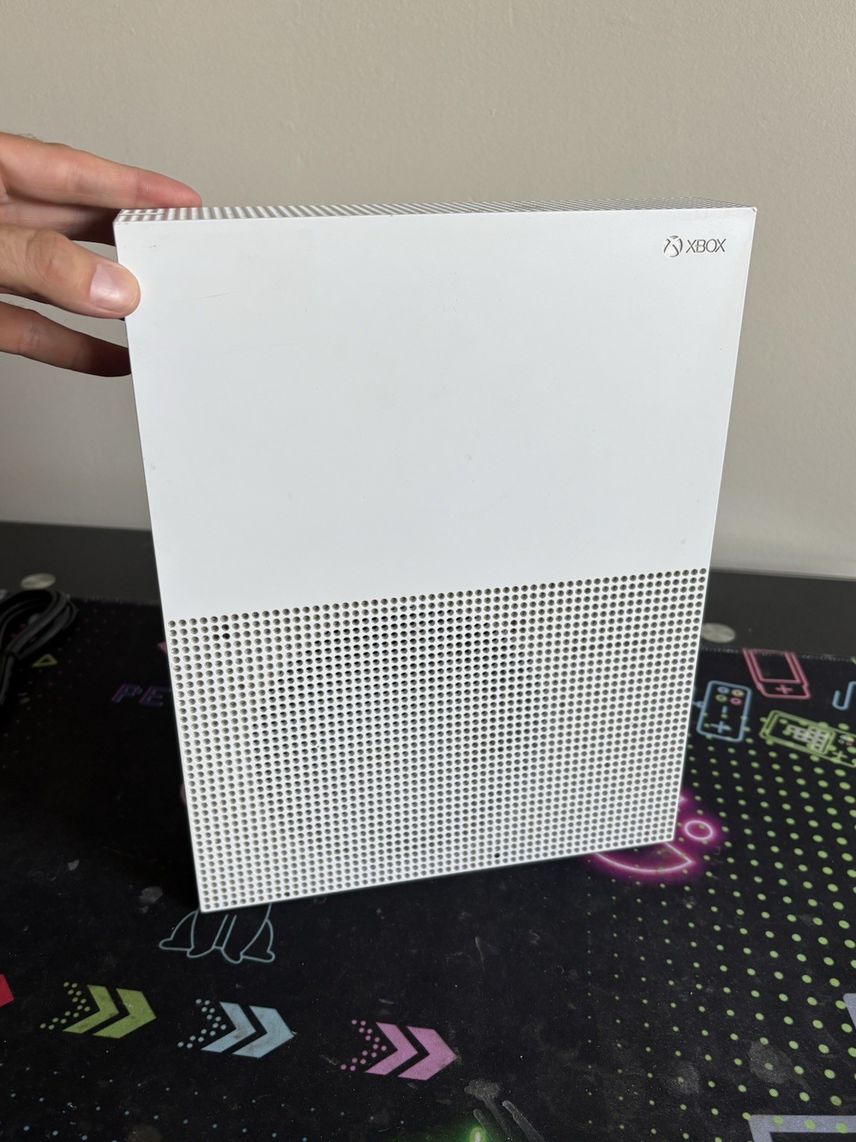 Microsoft Xbox One S 500GB White Clean With Controller