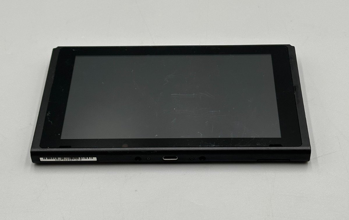 Nintendo Switch HAC-001(01) 32GB Black Handheld Gaming Console ONLY C/NO JOYCONS