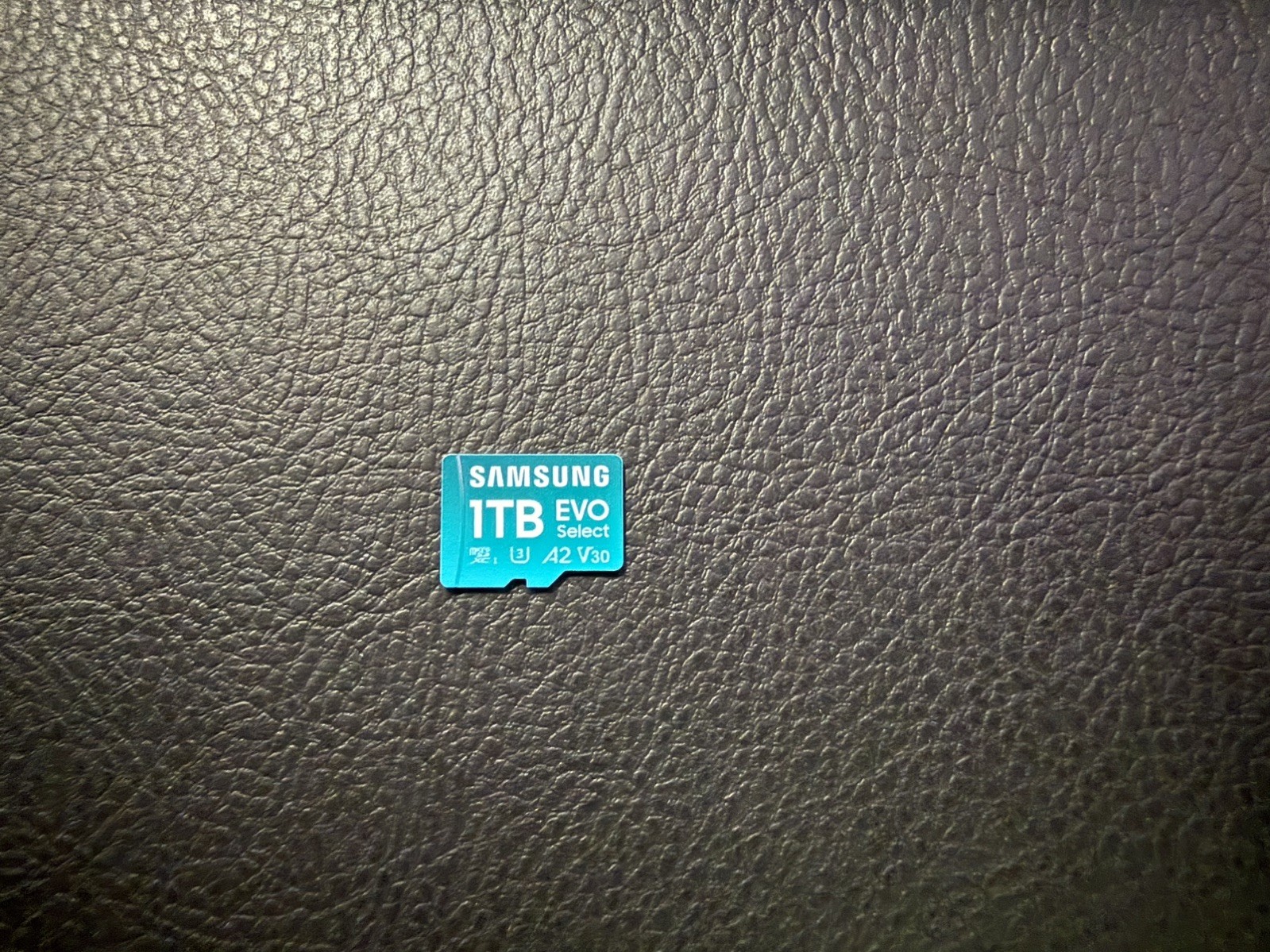 AYN Odin 3 Max – 16/512GB – Clear Blue – 1TB micro sd card included!