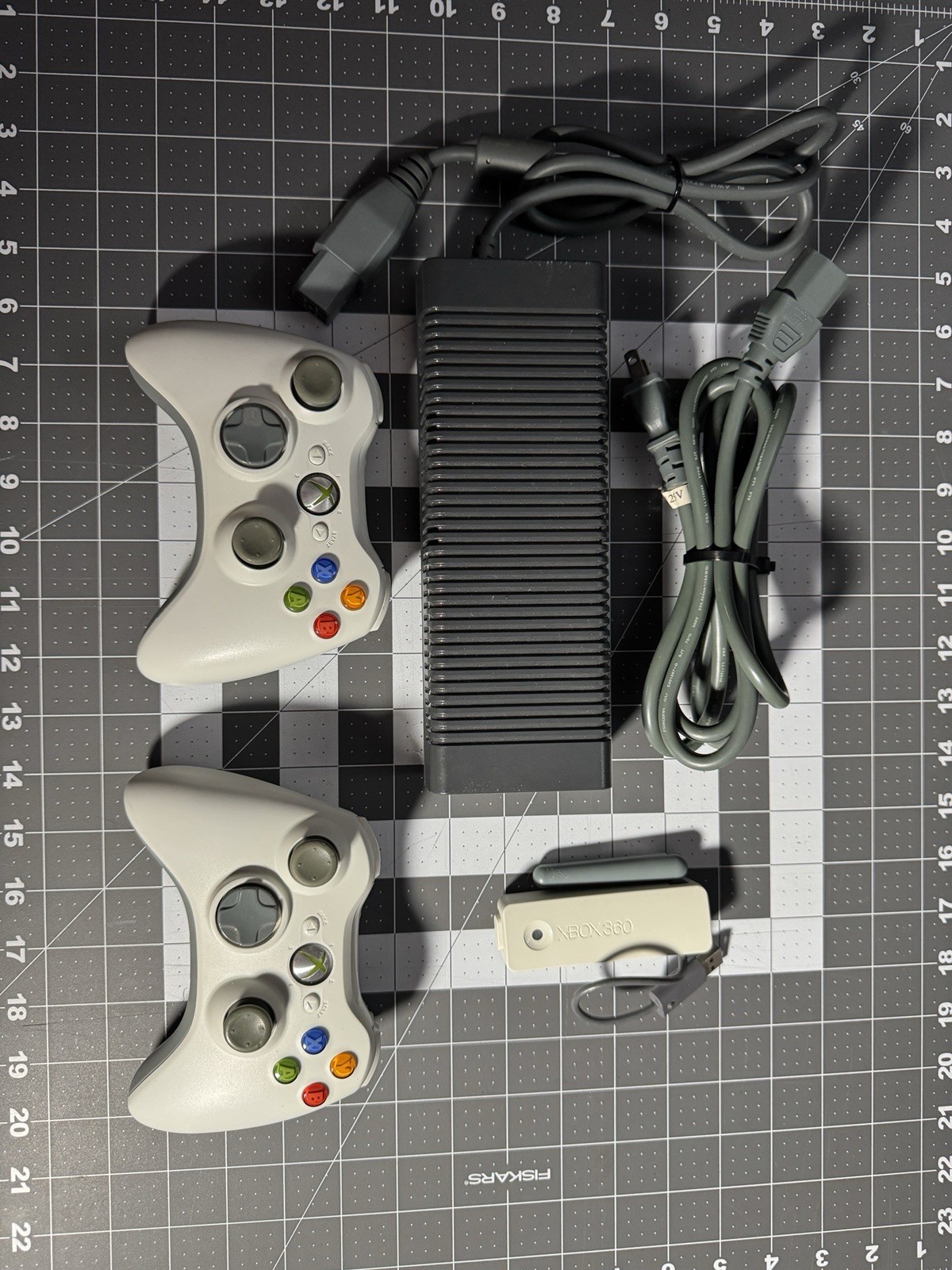 Microsoft Xbox 360 Pro Bundle 60GB White Console w/ 2 Controllers and 23 games