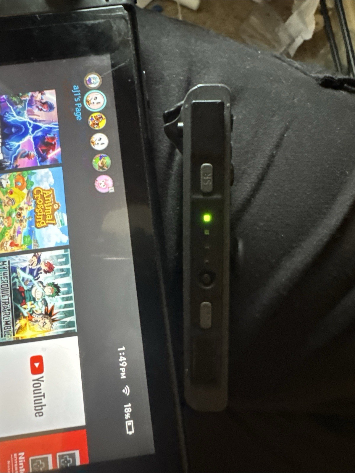 Nintendo Switch 32GB Handheld Console Gray Joy-Con With Charges’ Games No Deck