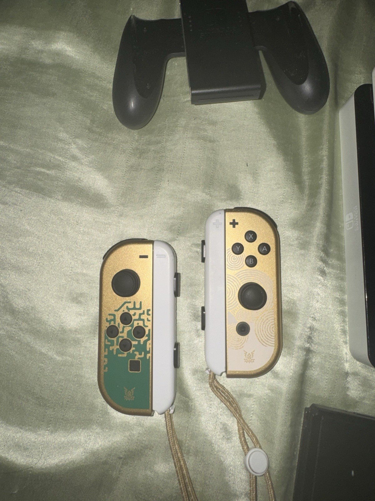 Limited Edition Tears of the Kingdom Nintendo Switch OLED Model 64GB. USED