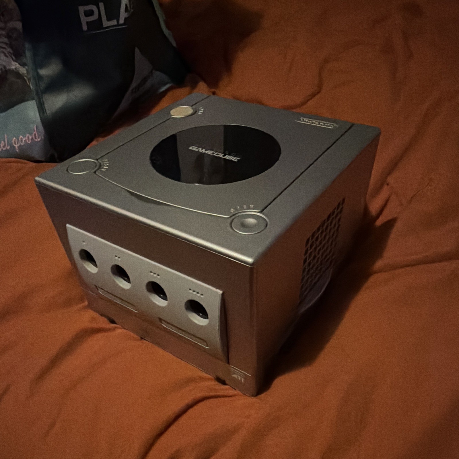Nintendo GameCube DOL-001 Platinum Console W/ 4 Controllers, HDMI ADAPTER