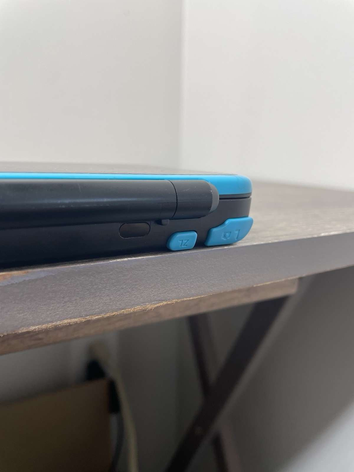 Nintendo 2DS XL Console – Black Turquoise