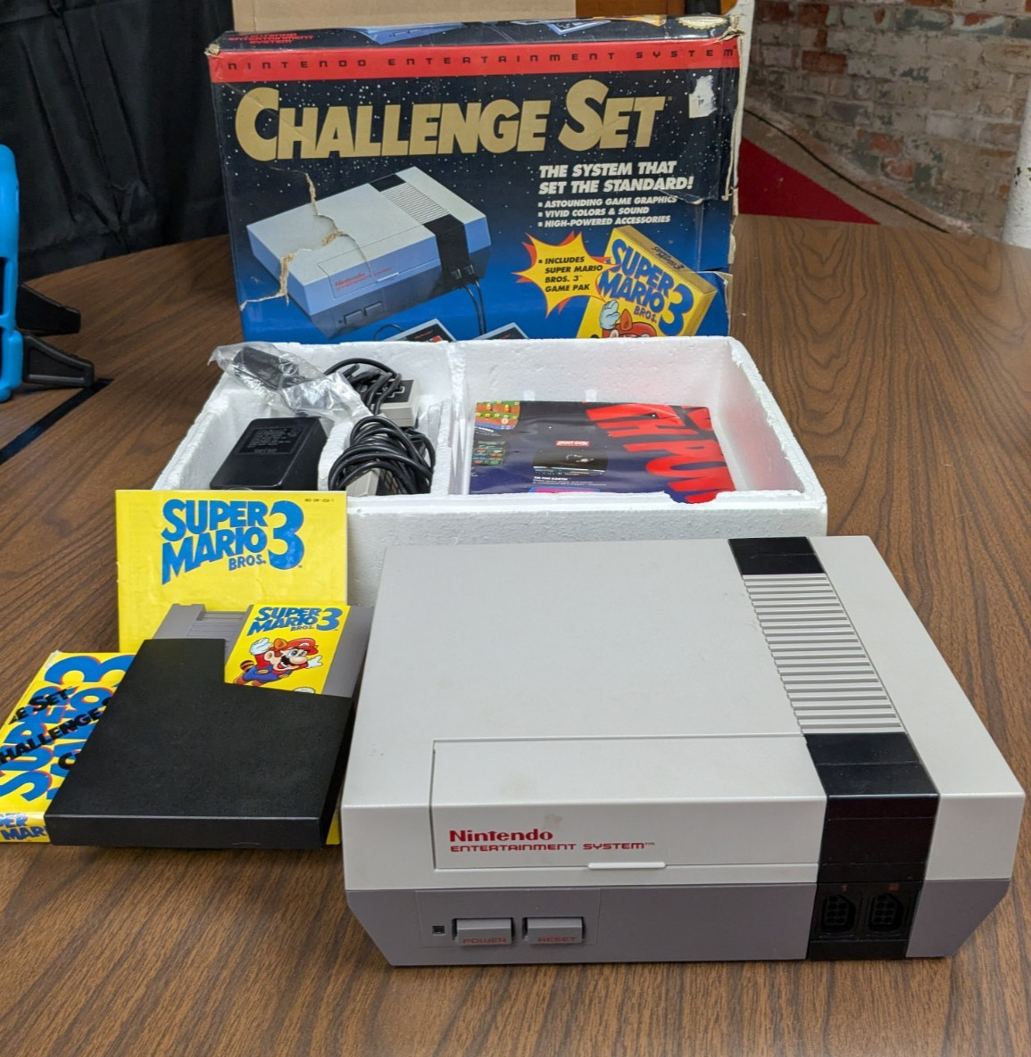 NES Nintendo Console Challenge Set Complete in Box- has rips see pics w/game