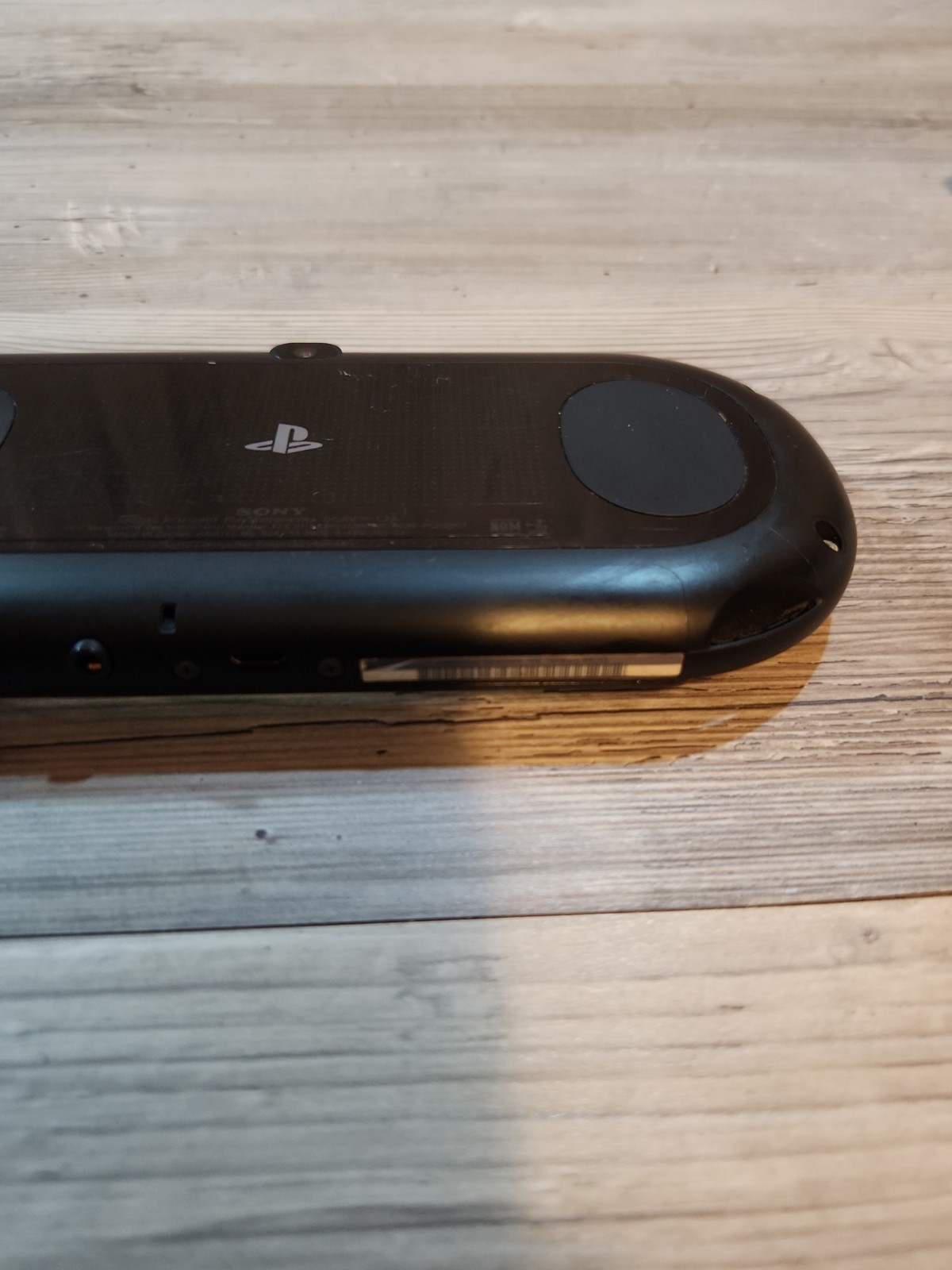 Sony Ps Vita 2001 Model Ready To Play With 256 Memory Card + Plus Charger Black