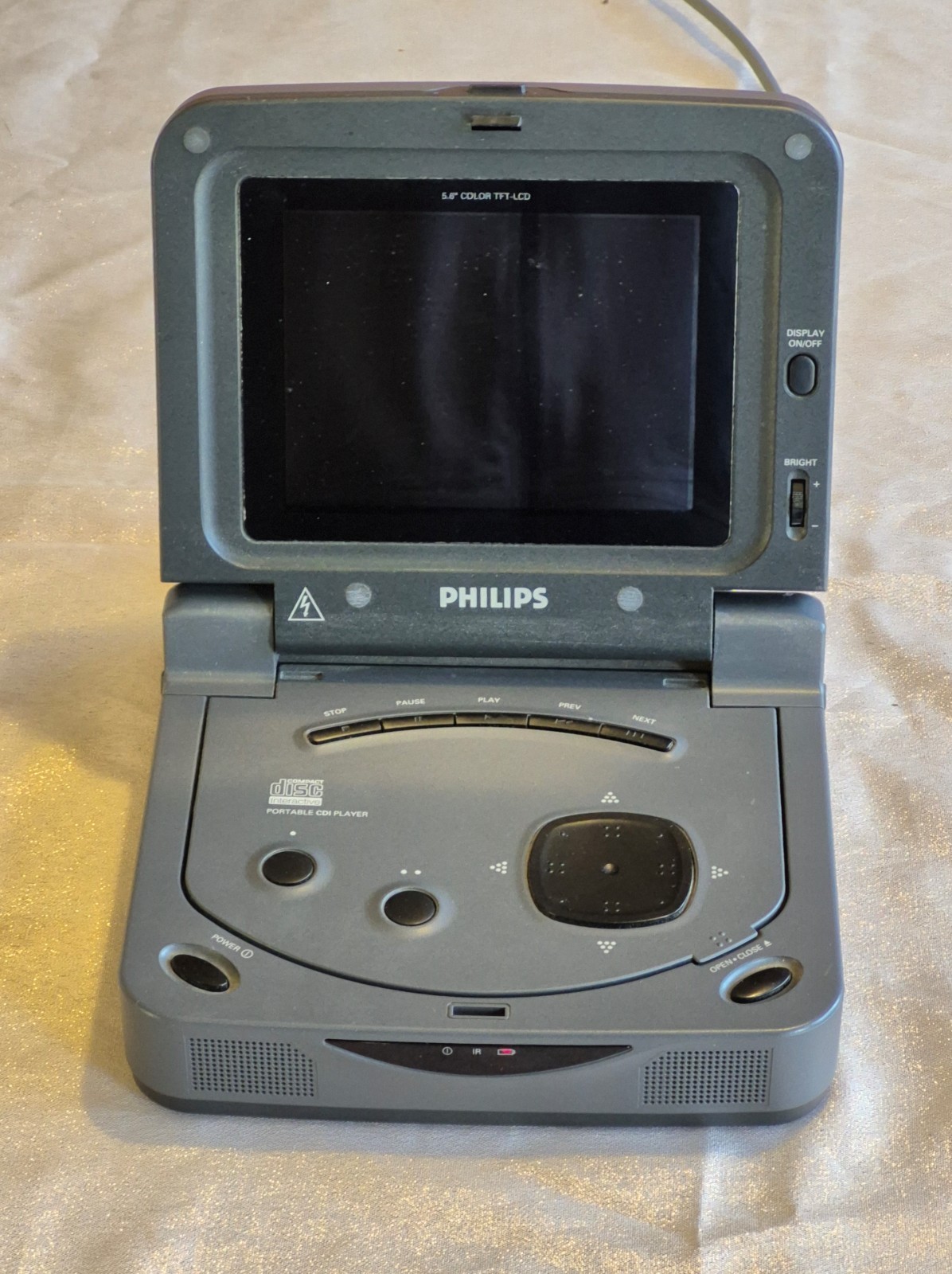 Philips 370 CDi Player Retro Console Nice Handheld Tested w/ Game Included VIDEO