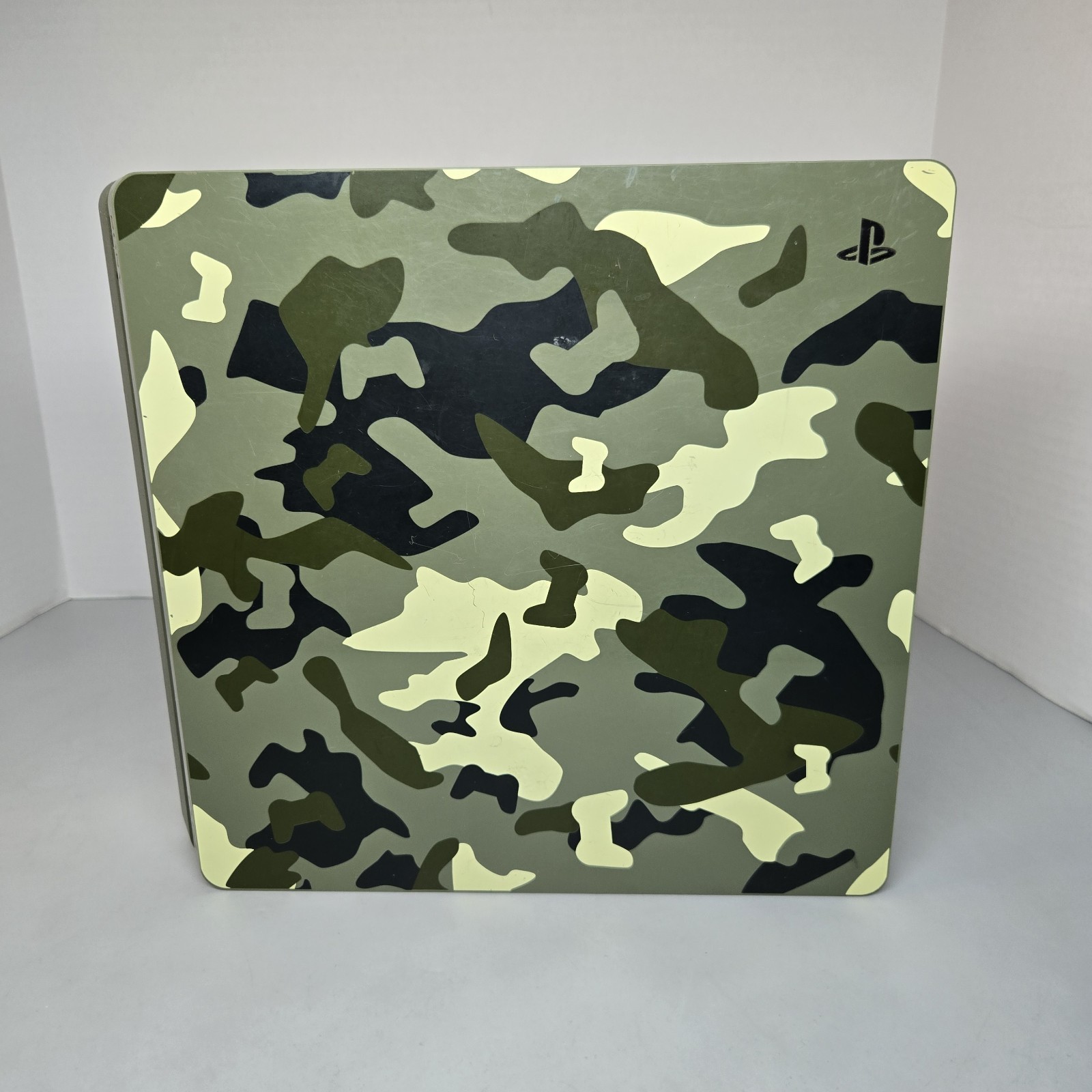 PS4 Slim Call of Duty: WWII Limited Edition 1TB Green Camouflage – Console Only