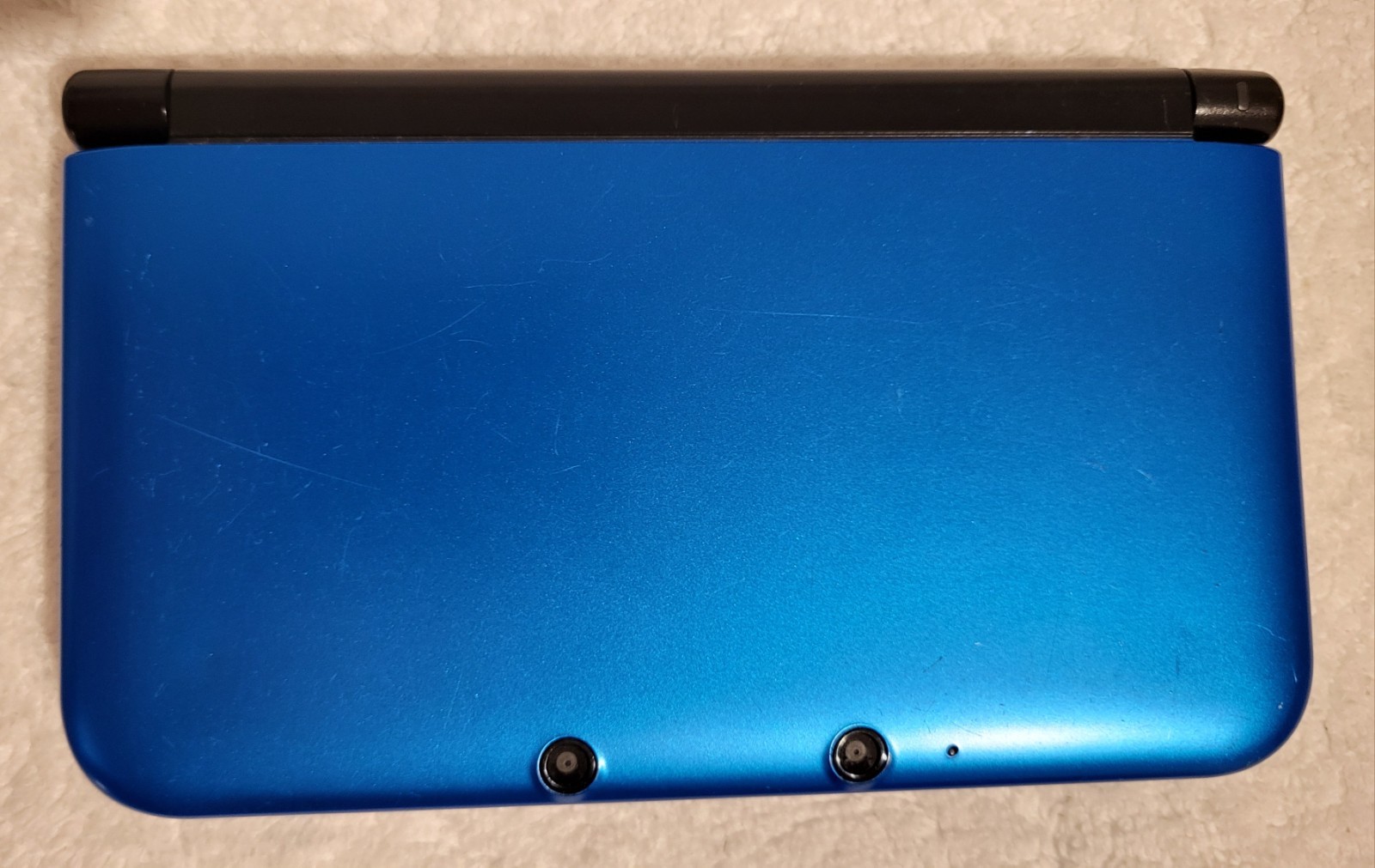 Nintendo 3DS XL Blue & Black Handheld Console System w/ Charger, Stylus, SD Card