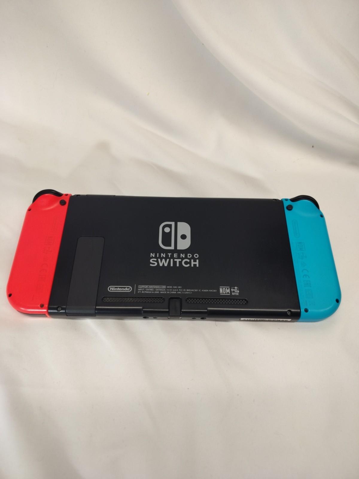 Nintendo Switch Bundle – HAC-001 Red & Blue Joycons – Charger – 5 Games Tested!