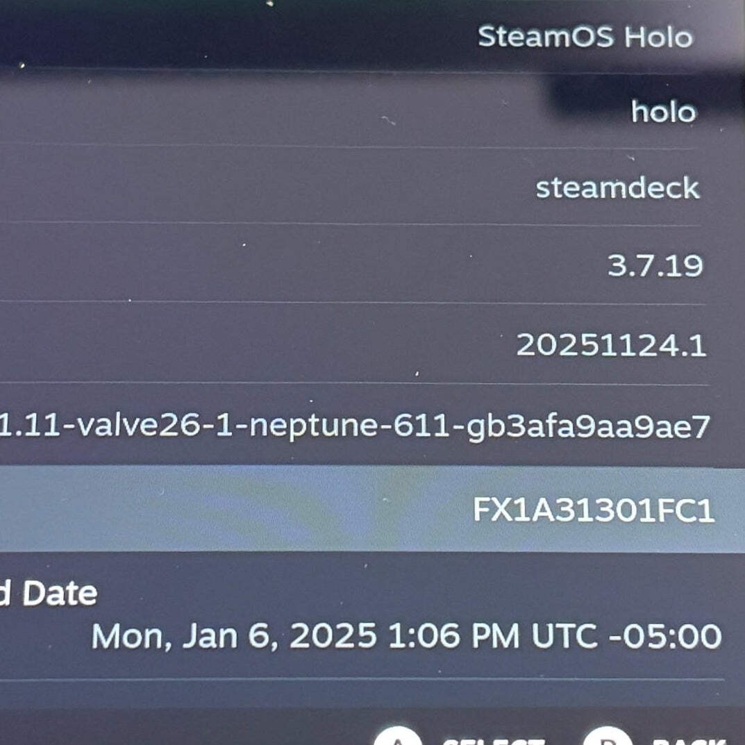 Valve Steam Deck 7″ AMD 7nm Ryzen APU 16GB RAM 512GB Black 1010
