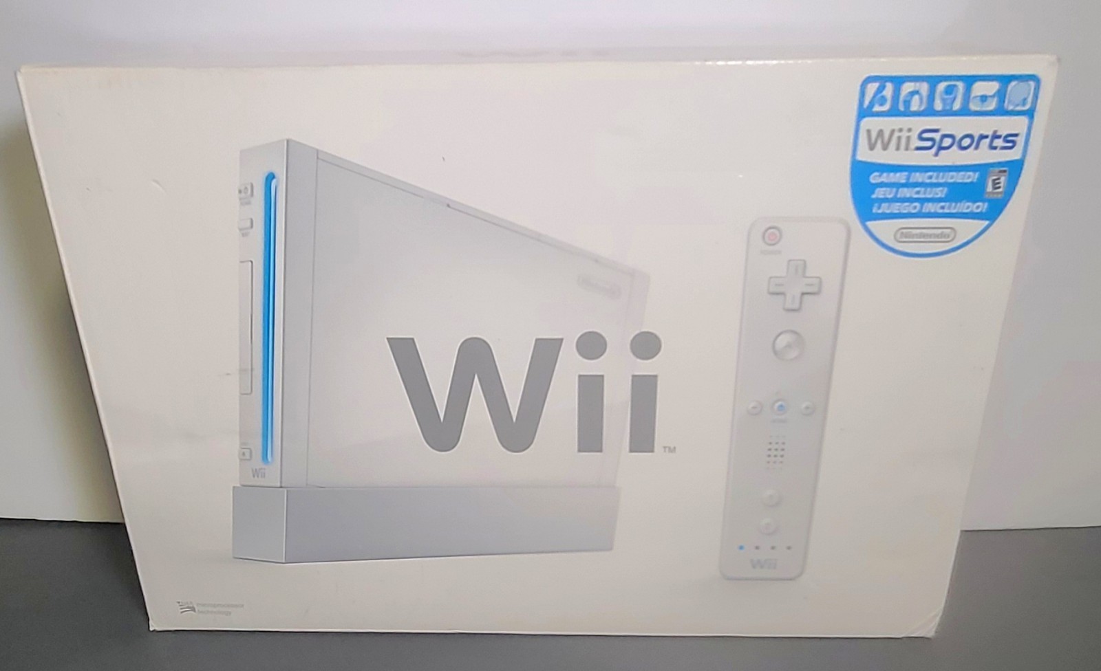 Nintendo Wii Console Complete In Box with Wii Sports Bundle – White – Tested