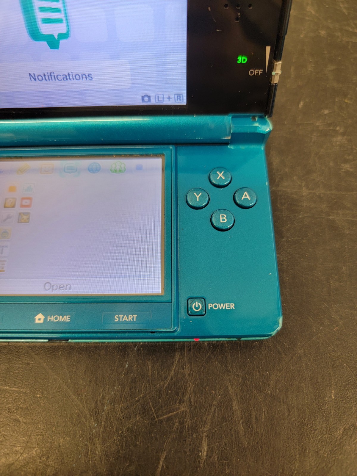 Nintendo 3DS Handheld System – Aqua Blue W/ Charger