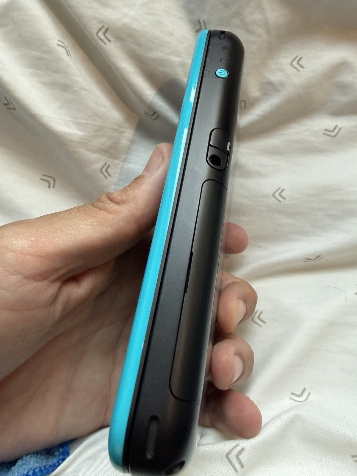 “New” Nintendo 2DS XL Black Turquoise TESTED With Stylus – CONSOLE ONLY- GREAT