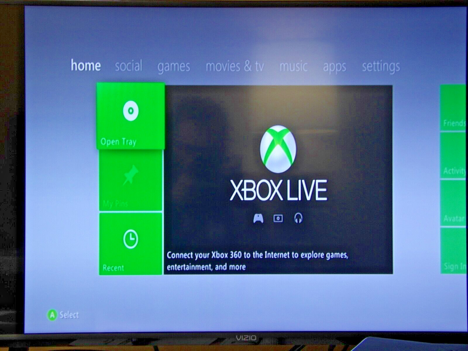 Xbox 360 S Console w/ Cords, Kinect, Controllers, 12 Games READ DESC!