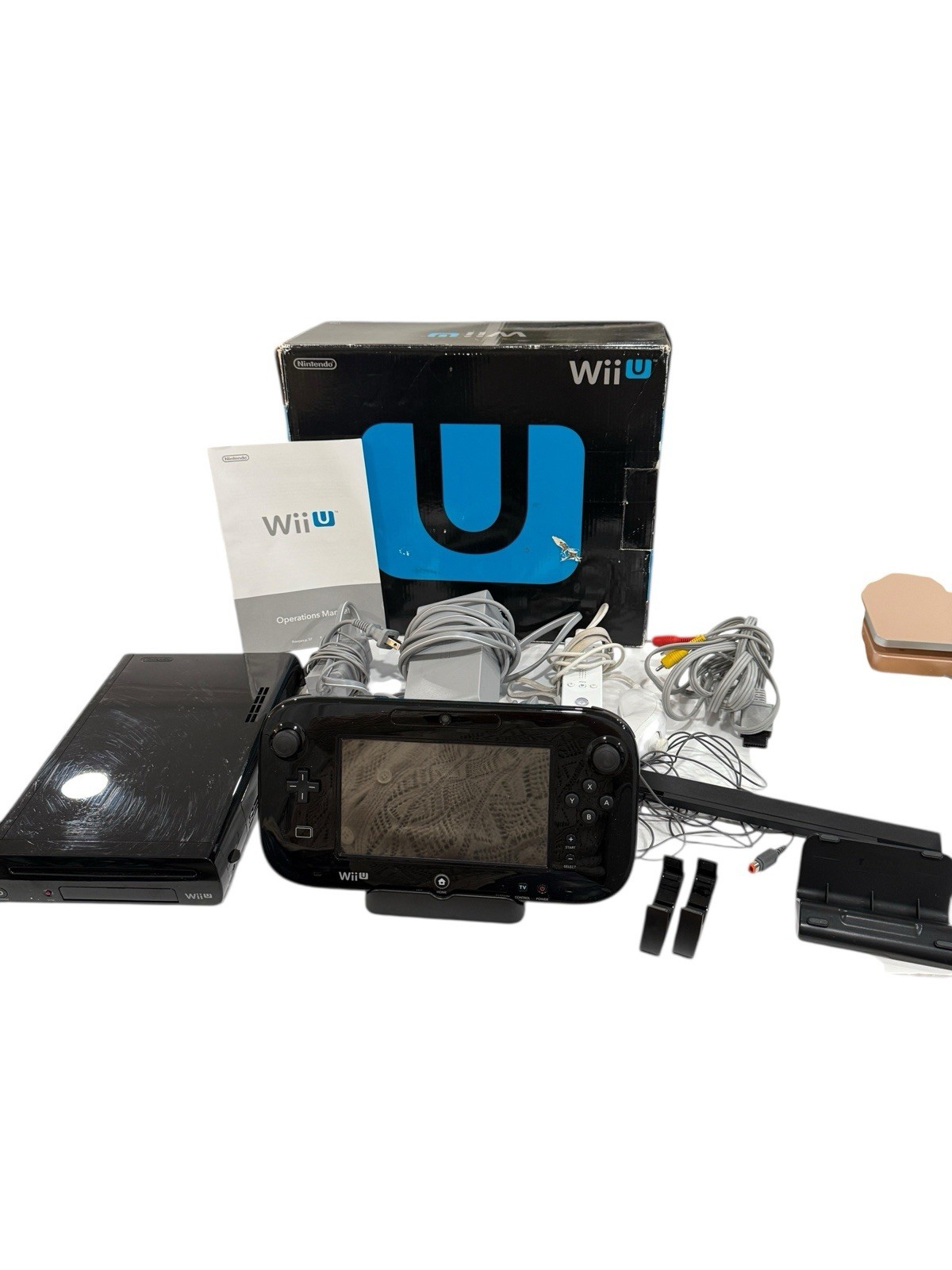 Nintendo Wii U 32GB Console Deluxe Set Black Tested With Box Manual Game Control