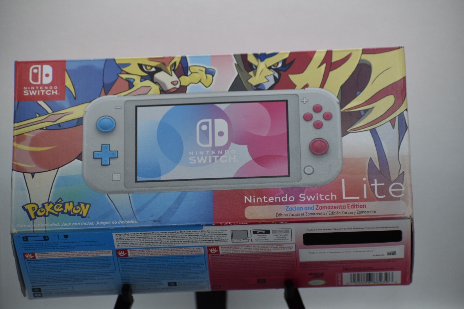 Nitendo Switch Lite Zacian and Zamazenta Edition