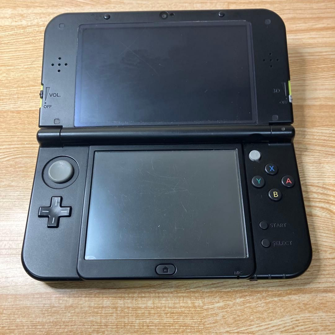 Nintendo New 3DS LL XL Lime Green Black Console Japanese Version Region Locked J