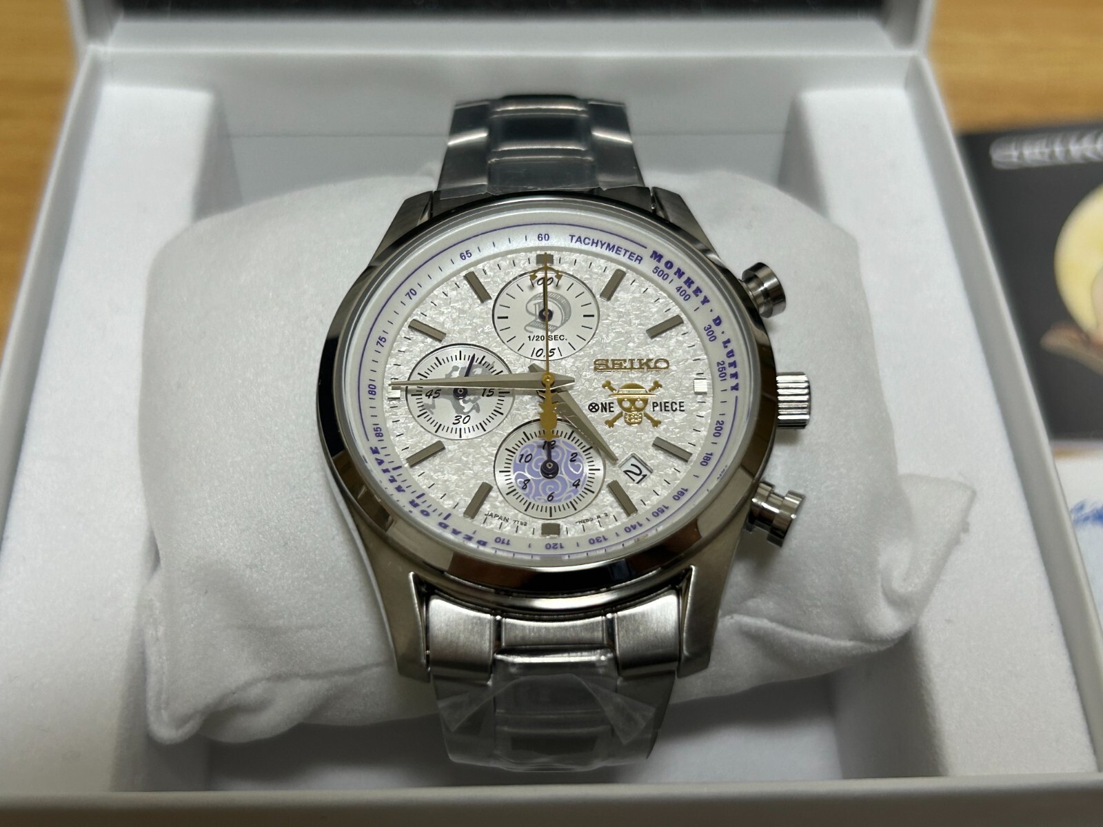 NEW ONE PIECE Monkey D. Luffy Gear 5 Edition Watch Japan Rare