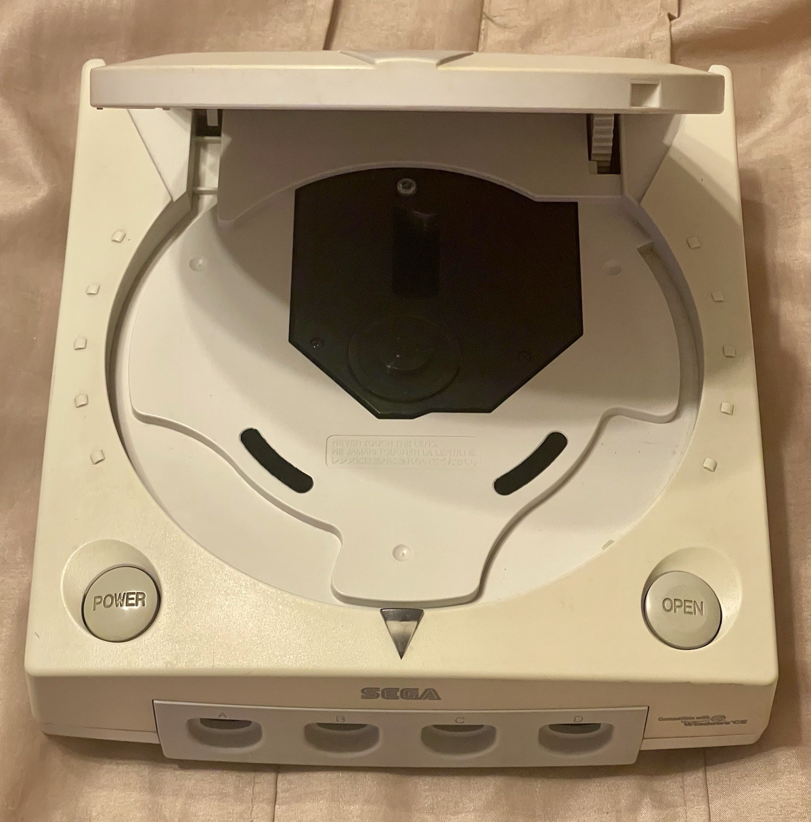 Sega Dreamcast Console Only FOR PARTS OR REPAIR (no Controller Panel)