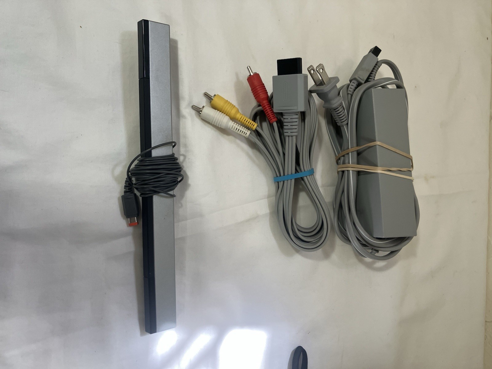 Nintendo Wii RVL-001 Console Bundle W/ Wii Sports, 3 Games & 4 Preloaded, +More!