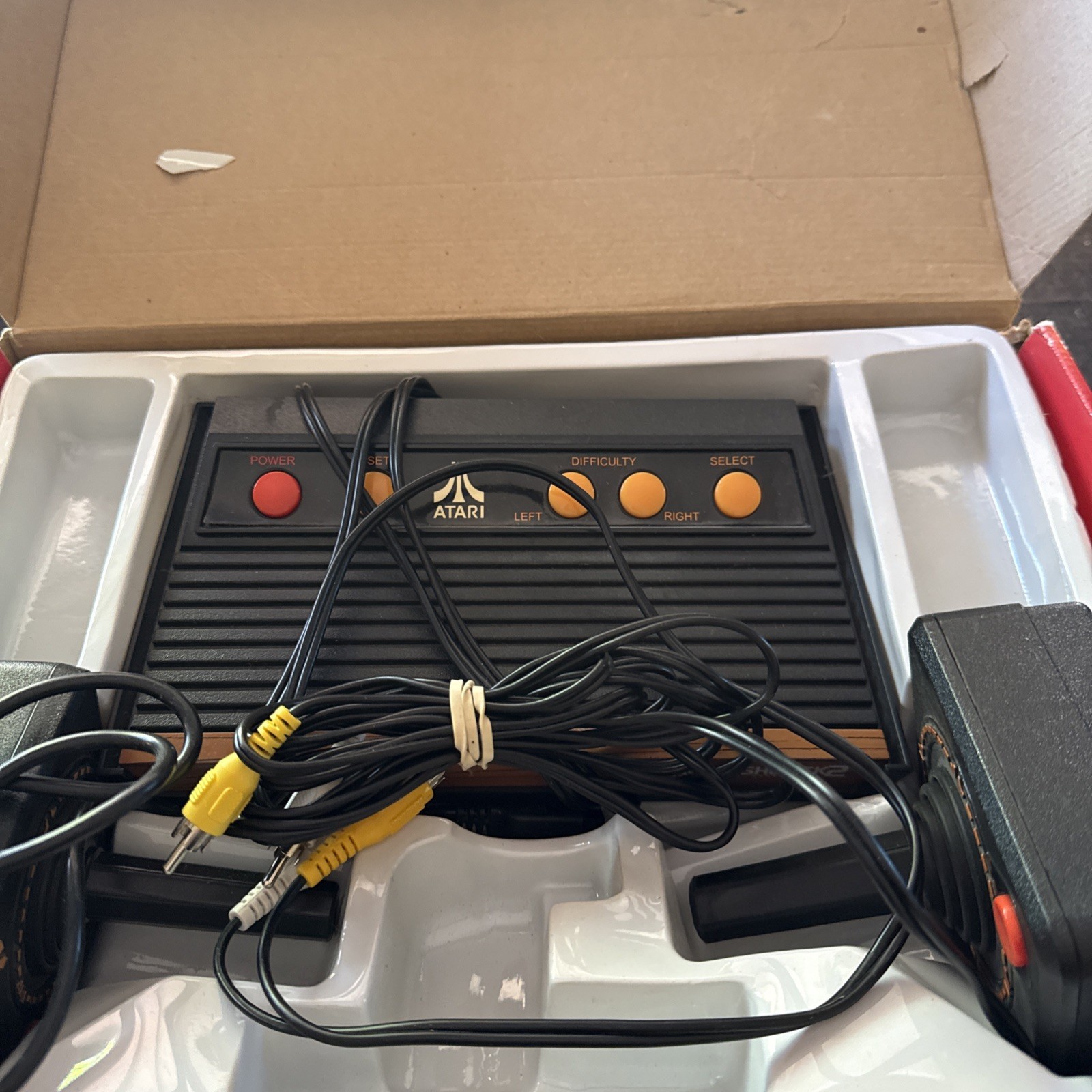 Atari Flashback 2 Launch Edition Black Plug&Play TV Game (PAL)