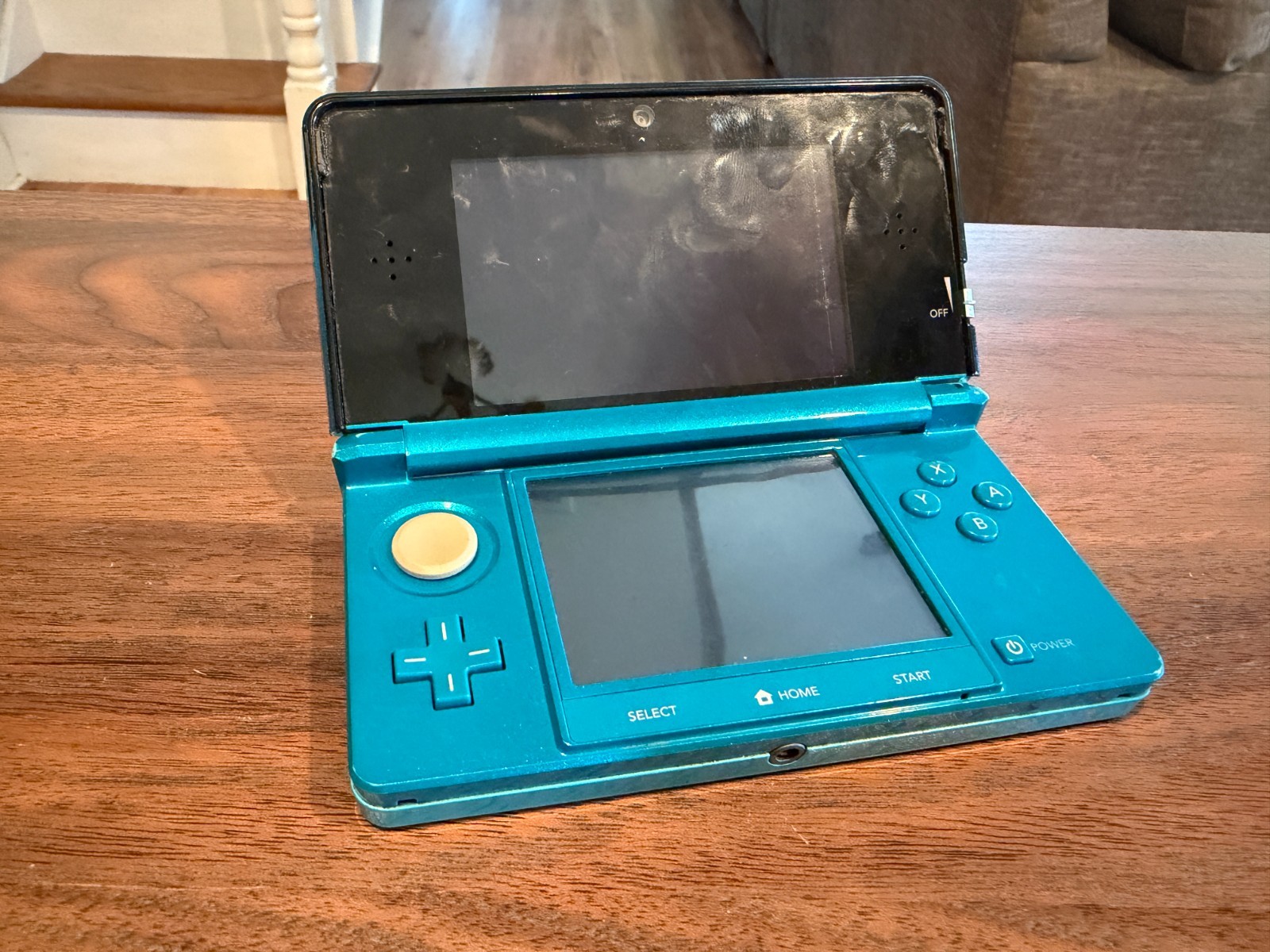 Nintendo 3DS Teal Bundle – 6 Games, Charger & Carrying Case