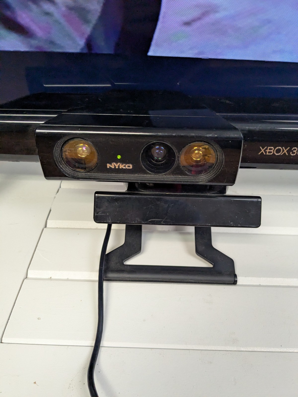 Microsoft Xbox 360 Slim Console 4GB Kinect Bundle – 3 Games -Kinect Adventures