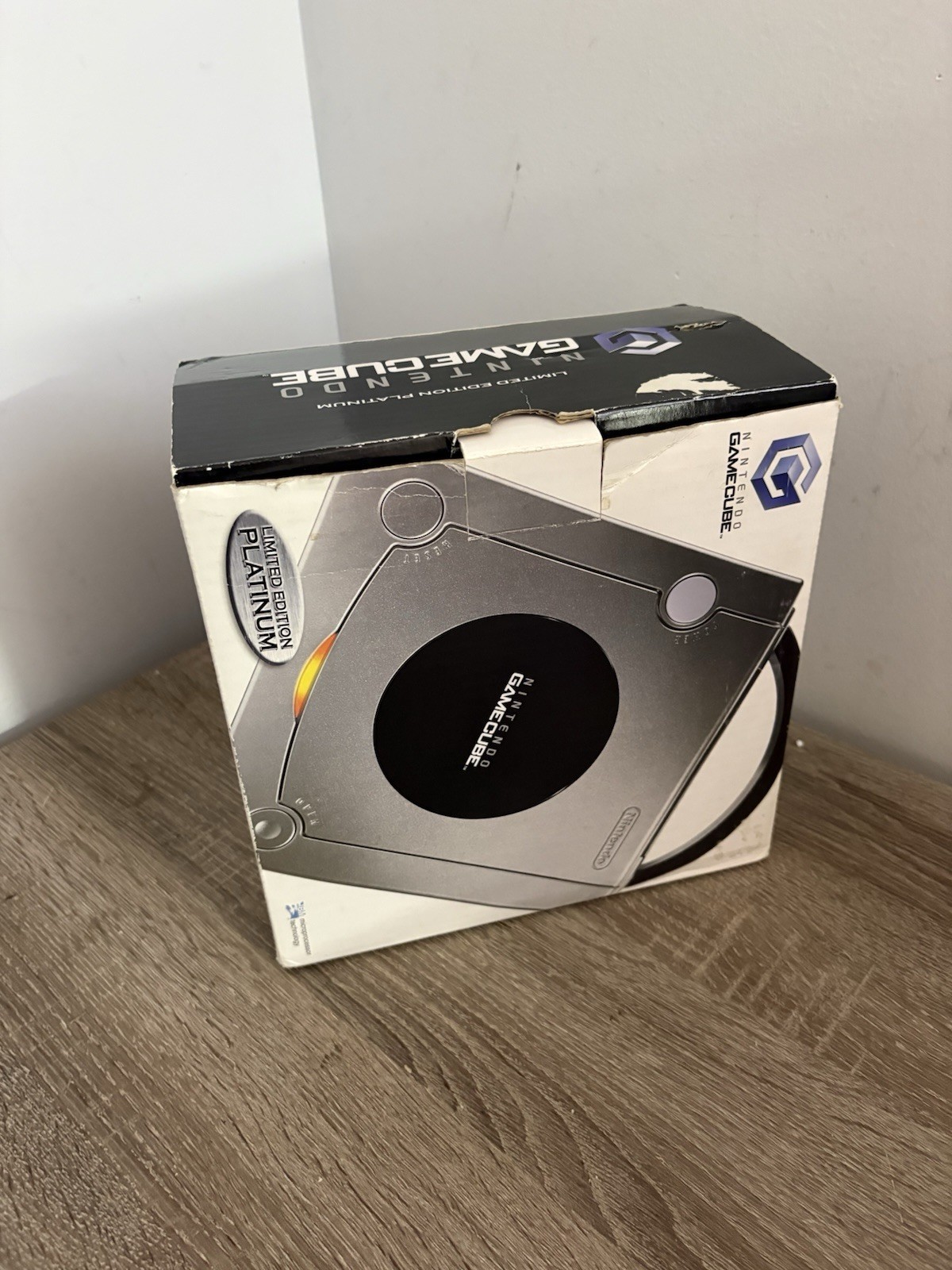 Nintendo GameCube Console System (DOL-101) Platinum w/ Game