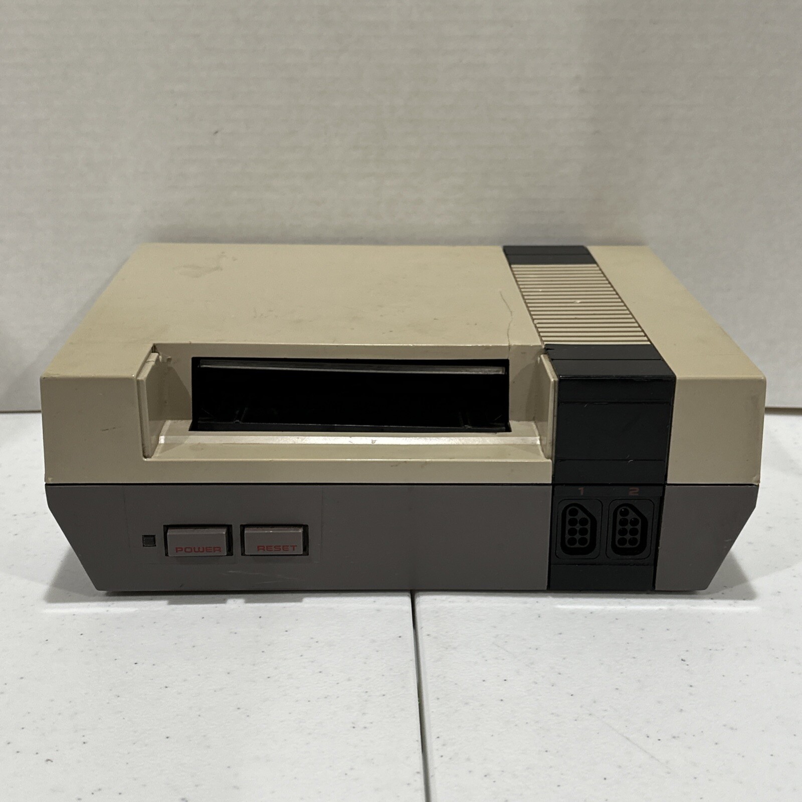 Nintendo Entertainment System NES Console – For Parts – Missing Door