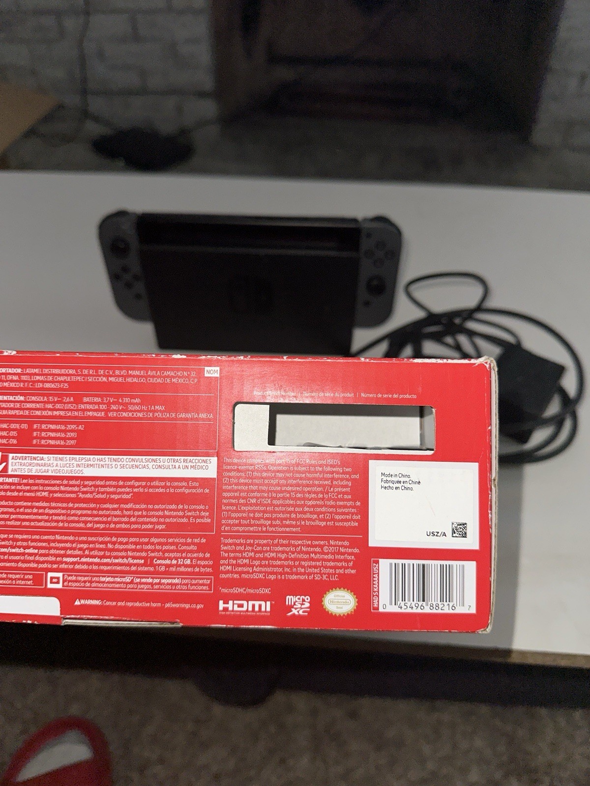 Nintendo Switch 1st Gen Console with Gray Joy‑Con – In Original Box Tested! 🔥🔥