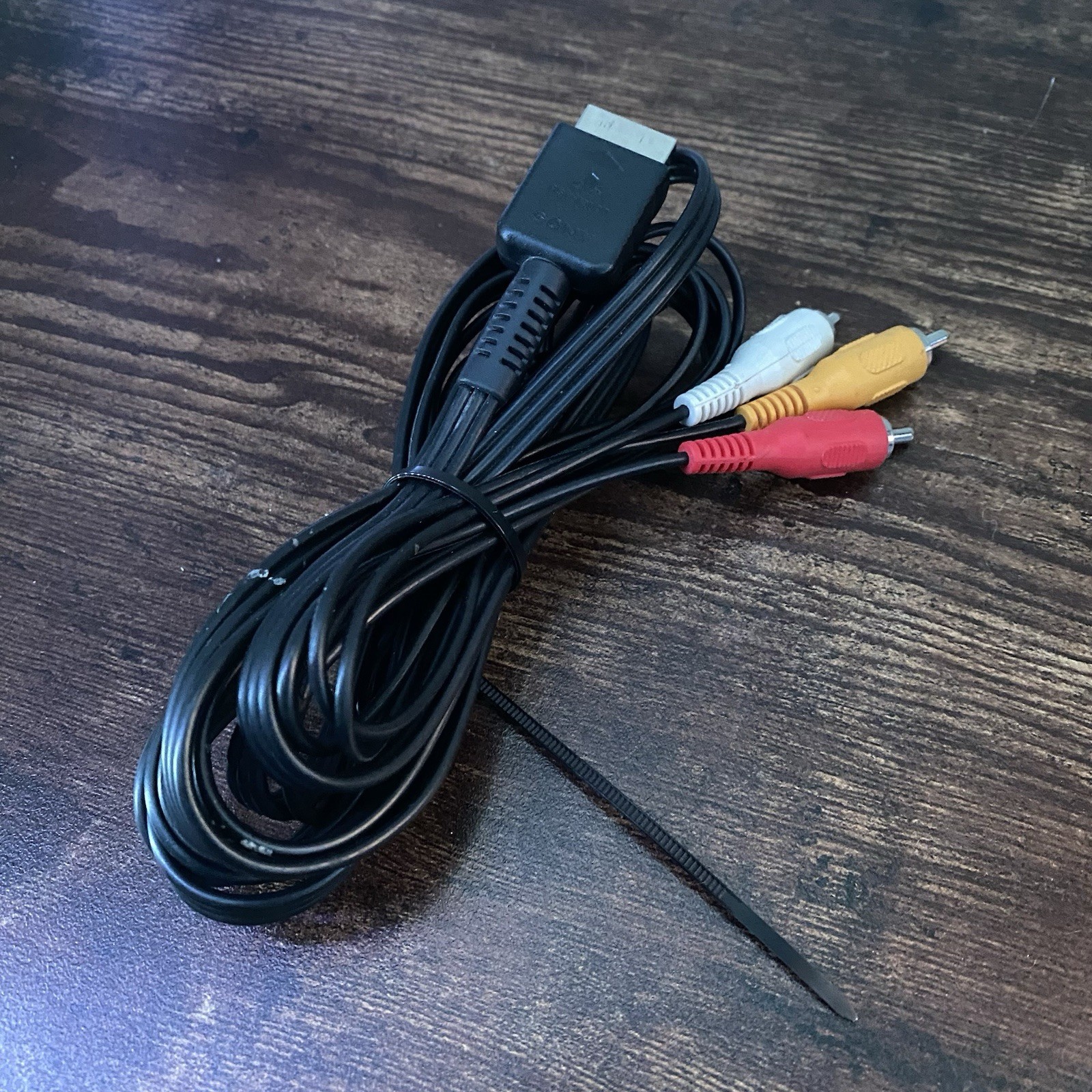 Sony PlayStation 2 PS2 Fat Console – OEM Cables – Multitap – 4 Controllers